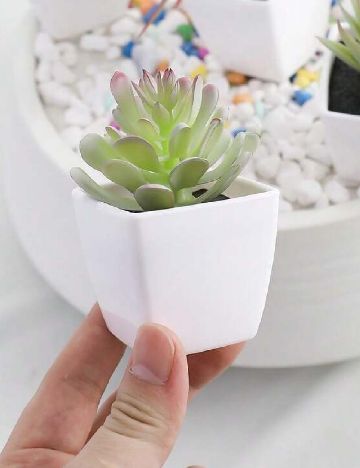 Planta artificiala SHEIN, verde