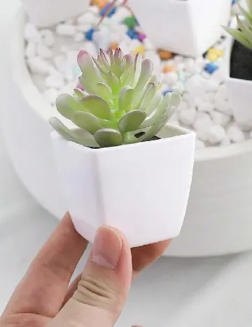 Planta artificiala SHEIN, verde