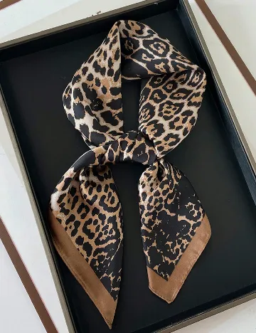 Esarfa SHEIN, animal print