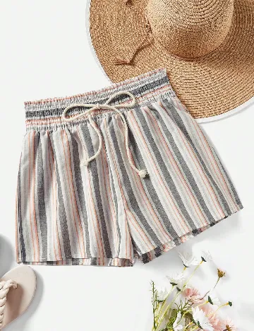 Pantaloni scurti SHEIN, mix culori