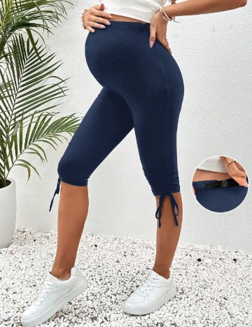 Pantaloni scurti SHEIN Maternity, bleumarin