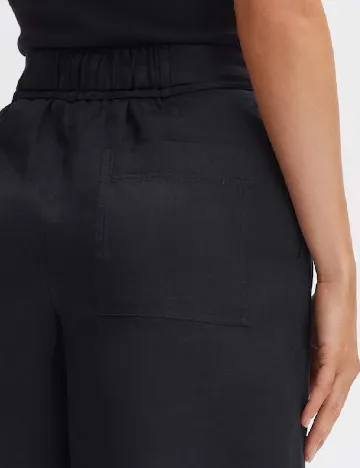 Pantaloni scurti Opus, negru