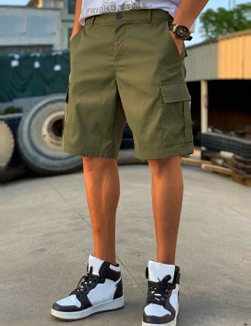 Pantaloni scurti SHEIN, verde