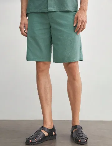 Pantaloni scurti SHEIN, verde