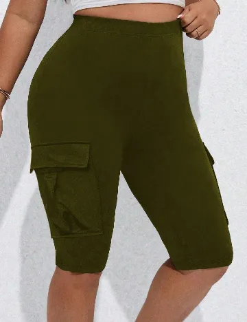 Pantaloni scurti SHEIN CURVE, verde