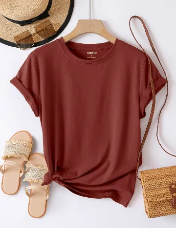 Tricou SHEIN, maro