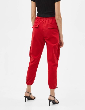 Pantaloni Bershka, rosu