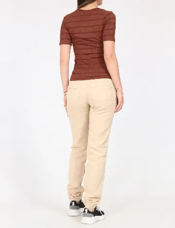 Pantaloni Bershka, crem