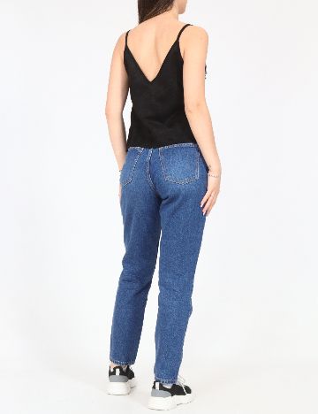 Maiou Zara, negru