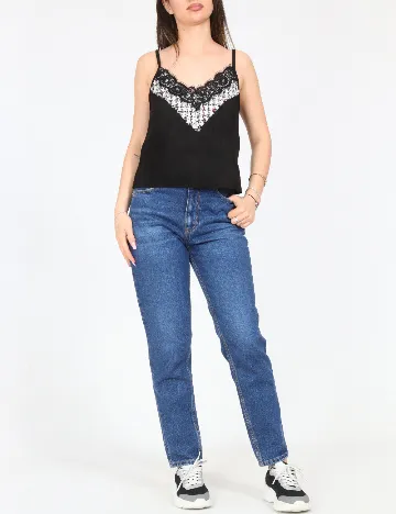 Maiou Zara, negru
