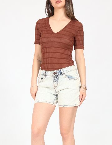 Pantaloni scurti Bershka, albastru deschis