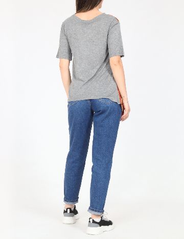 Tricou Zara, maro