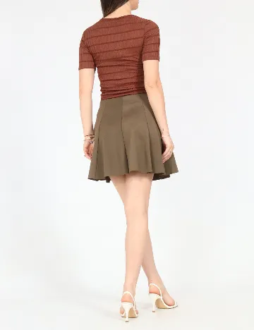 Fusta Bershka, verde
