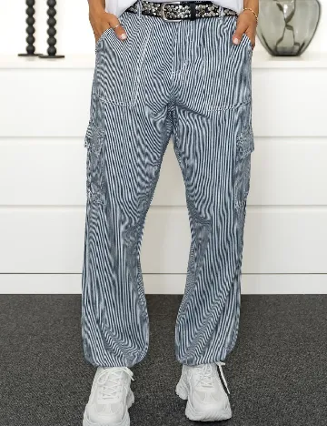 Pantaloni Kaffe, alb/bleumarin