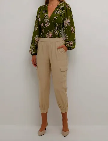 Pantaloni Kaffe, bej