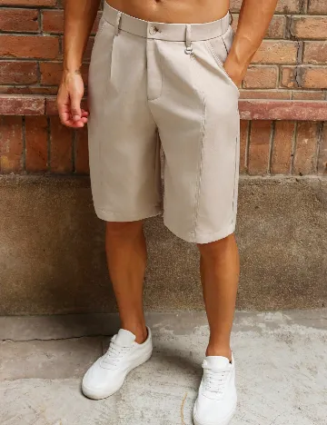 Pantaloni scurti SHEIN, crem