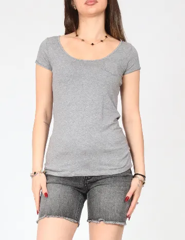 Pantaloni scurti Vero Moda, gri inchis