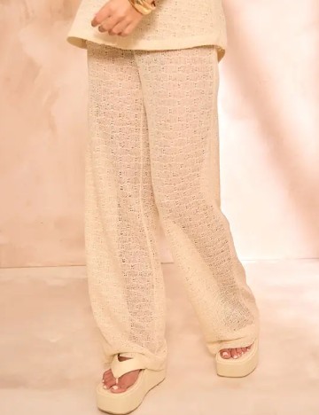 Pantaloni de plaja PrettyLittleThing, crem