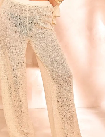 Pantaloni de plaja PrettyLittleThing, crem