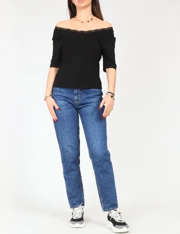 Top Jacqueline de Yong, negru