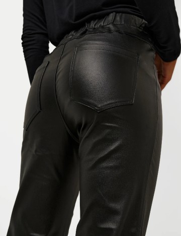 Pantaloni imitatie de piele Kaffe, negru