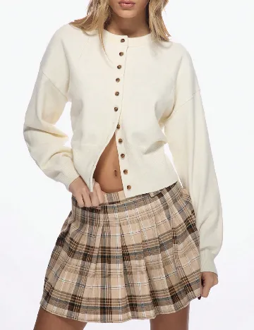 Fusta Missguided, maro