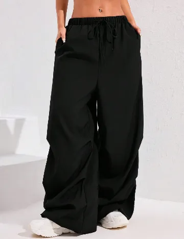 Pantaloni SHEIN, negru