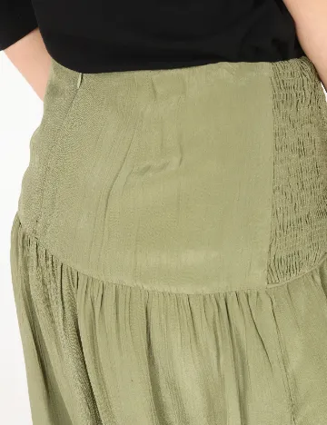 Fusta Zara, verde