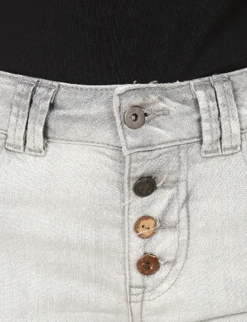 Pantaloni scurti Bershka, gri