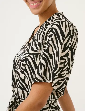 Rochie medie Kaffe, alb/negru