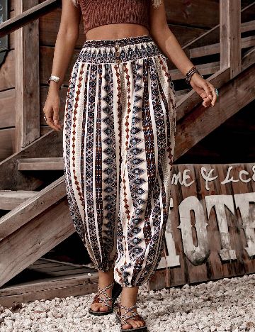 Pantaloni SHEIN, mix culori