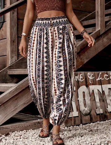 Pantaloni SHEIN, mix culori