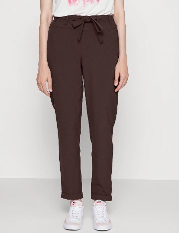 Pantaloni Kaffe, maro