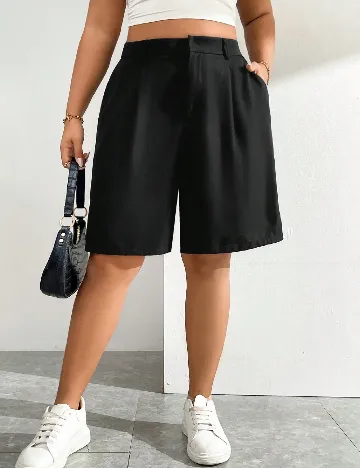 Pantaloni scurti SHEIN CURVE, negru