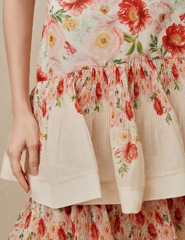 Fusta Anewsta, floral