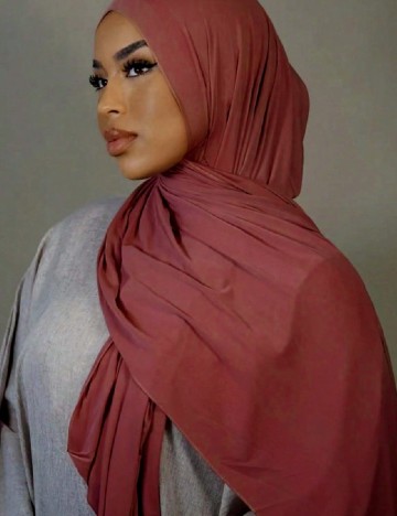 Esarfa SHEIN, rosu