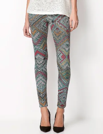 Colanti Bershka, mix culori