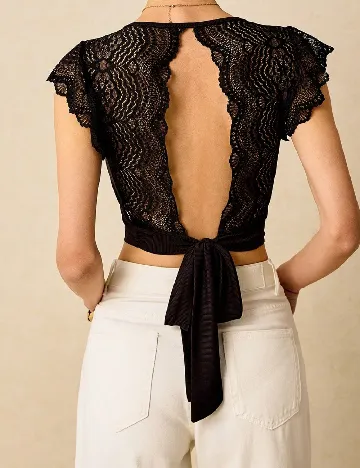 Top Poeselle, negru