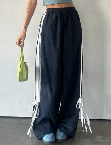 Pantaloni SHEIN, bleumarin