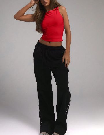 Top Musera, rosu