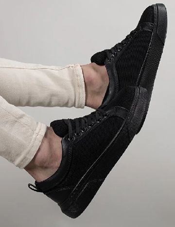 Tenisi Riccon, negru