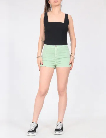 Top Bershka, negru