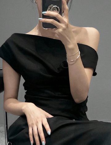 Top Dazy, negru