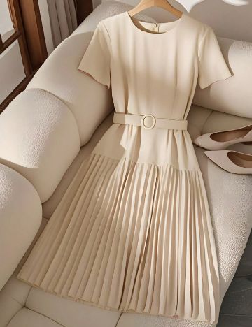 Rochie medie SHEIN, crem
