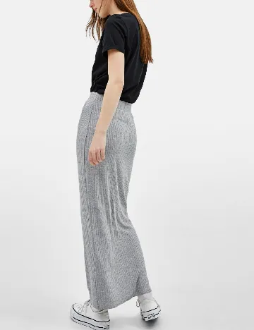Fusta Bershka, gri