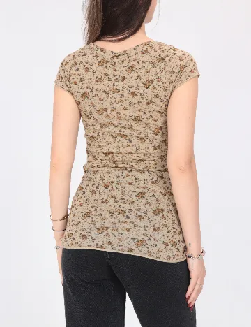 Tricou Zara, maro