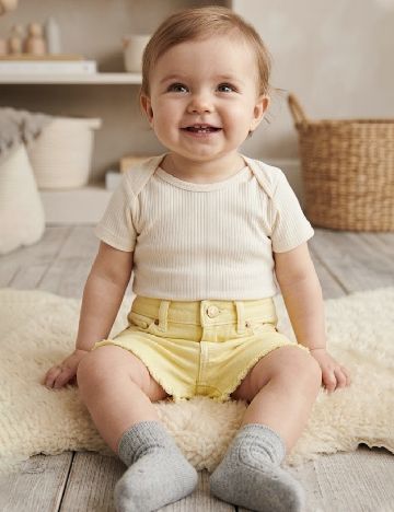 Pantaloni scurti Zara, galben