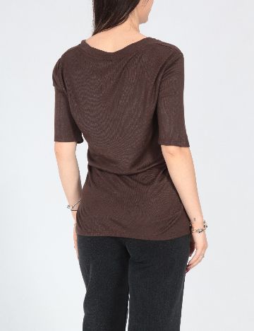 Tricou Zara, maro