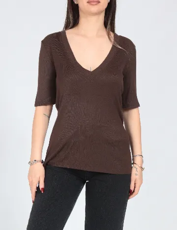 Tricou Zara, maro