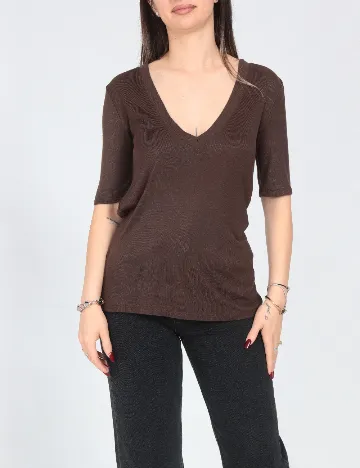 Tricou Zara, maro
